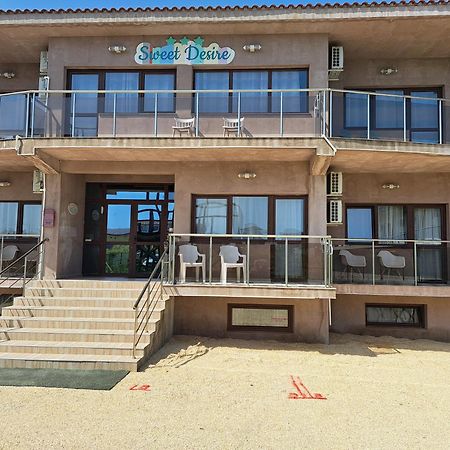 Sweet Desire Bed & Breakfast Vama Veche Bagian luar foto