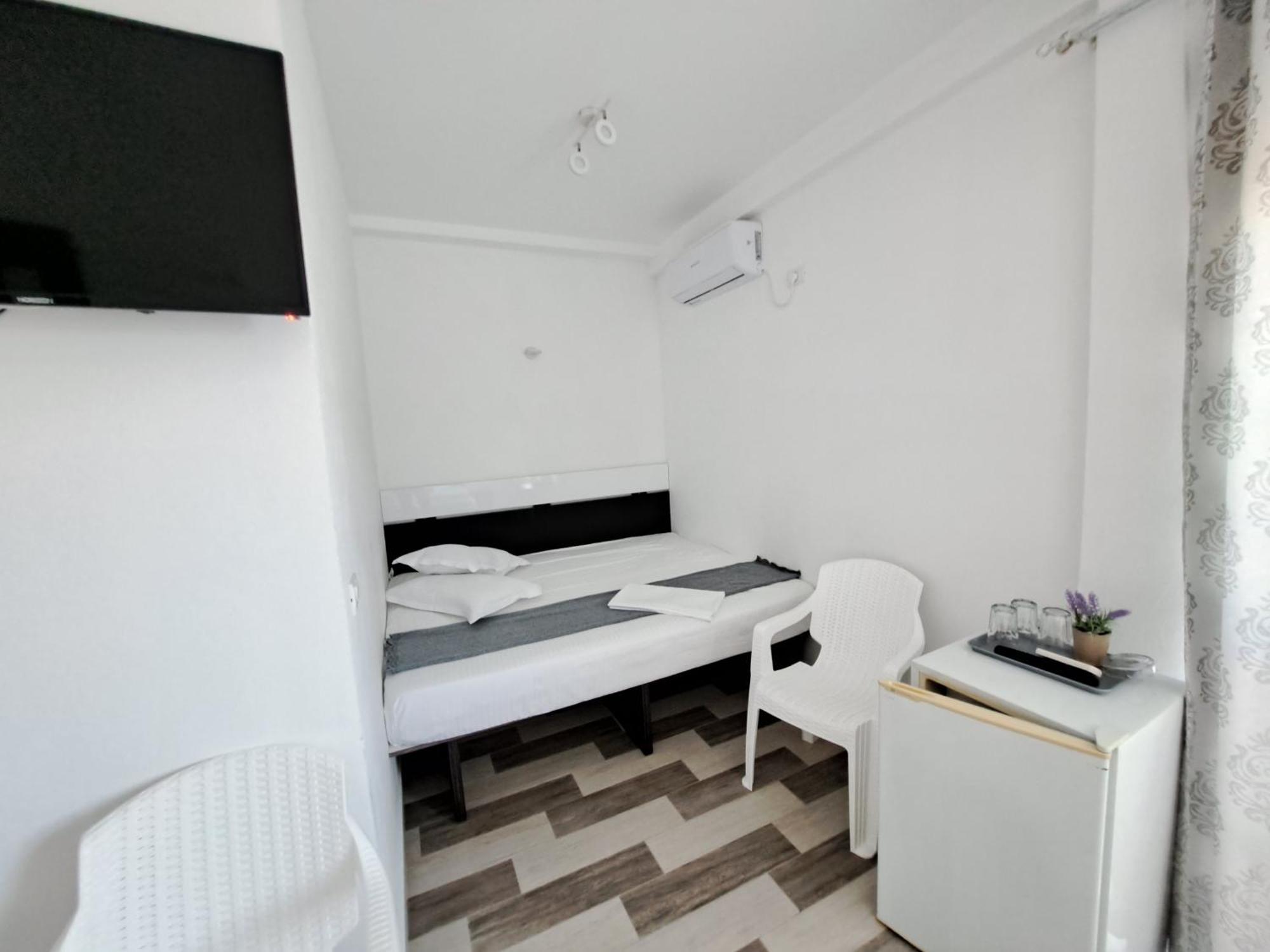 Sweet Desire Bed & Breakfast Vama Veche Bagian luar foto